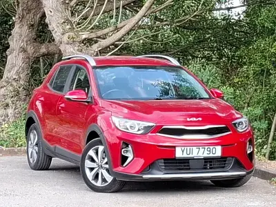 Used Kia Stonic 99 HP (72 kW) 2023 Red SUV