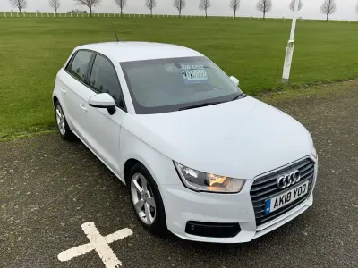 Usado Audi A1 Sportback Sport 125 HP (91 kW) 2018 Branco Citadino