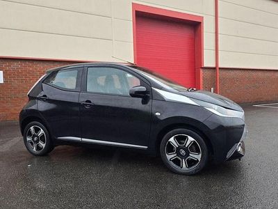 Black Used 2015 Toyota Aygo X-clusiv Hatchback | £5,499 (Fair price)