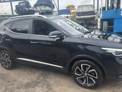 Usado MG ZS Exclusive 111 CV (81 kW) 2024 Negro SUV