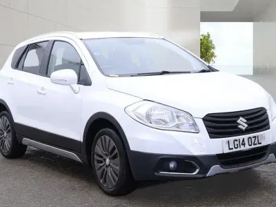 Used Suzuki SX4 S-Cross SZ4 120 HP (88 kW) 2014 White Hatchback