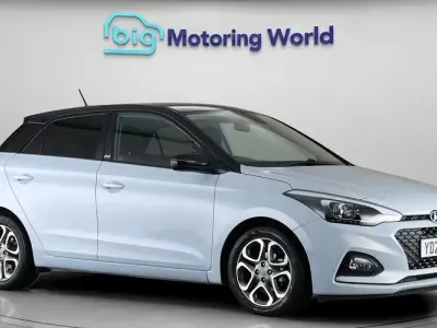 Used Hyundai i20 84 HP (61 kW) 2020 Blue Hatchback