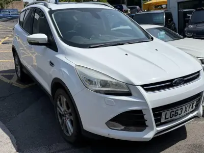 Usado Ford Kuga Titanium X 163 HP (119 kW) 2013 Branco SUV