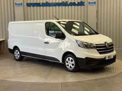 Used Renault Trafic Business 2023 White MPV