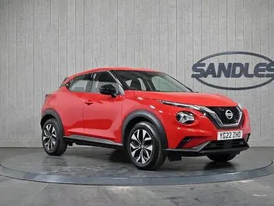 Gebraucht Nissan Juke Acenta 117 PS (86 kW) 2022 Rot SUV