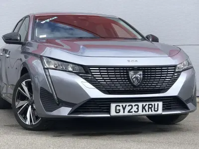Used Peugeot 308 Allure 130 HP (95 kW) 2023
