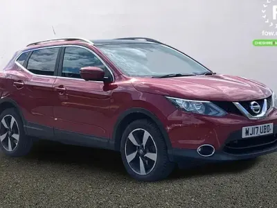 Używany Nissan Qashqai N-Connecta 110 KM (80 kW) 2017 Czerwony SUV