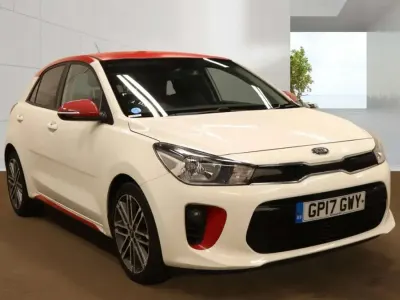 Used Kia Rio 84 HP (61 kW) 2017 White Hatchback