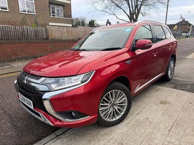 Red Used 2018 Mitsubishi Outlander P-HEV Estate | £9,500 (Super price)