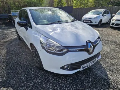 Usado Renault Clio IV Dynamique 90 HP (66 kW) 2015 Branco Citadino