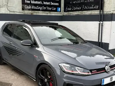 Używany VW Golf VII GTI 290 KM (213 kW) 2019 Szary Hatchback