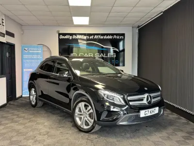 Usado Mercedes GLA200 Premium 2016 Preto SUV