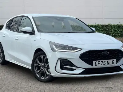Używany Ford Focus ST-Line 155 KM (114 kW) 2025 Biały Hatchback