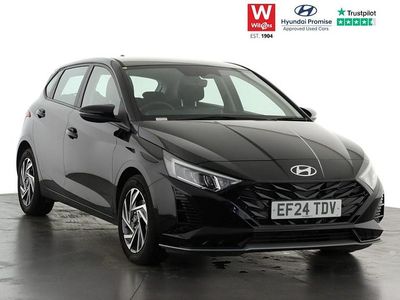 Black Used 2024 Hyundai i20 Advanced Hatchback | £16,095 (Fair price)