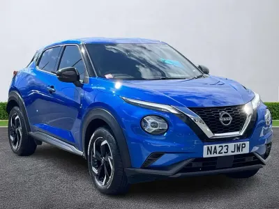 Usado Nissan Juke N-Connecta 2023 Azul SUV