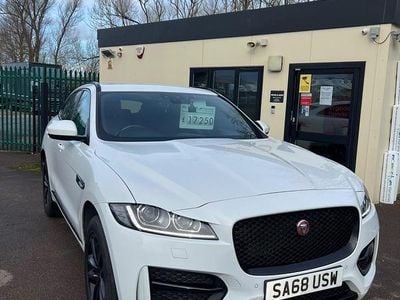 Used Jaguar F-Pace R-Sport 180 HP (132 kW) 2018 White SUV