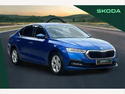 Used Skoda Octavia SE First Edition 110 HP (80 kW) 2020 Blue Hatchback