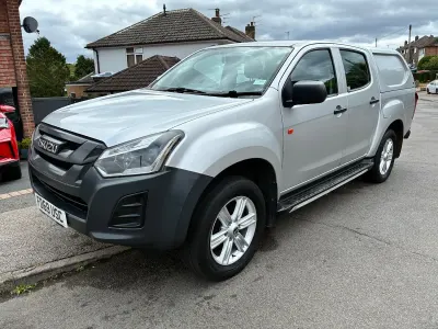 Used Isuzu D-Max 164 HP (120 kW) 2019 Silver Pickup