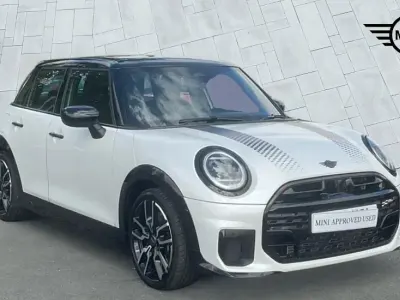 Used Mini Cooper Hatch 113 kW (154 HP) 2026 White Hatchback