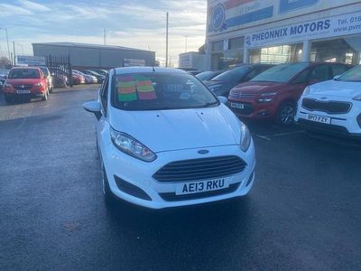 Used Ford Fiesta Style 82 HP (60 kW) 2013 White Hatchback