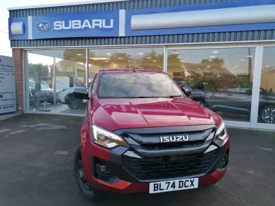 Used Isuzu D-Max 163 HP (119 kW) 2024 Red Pickup