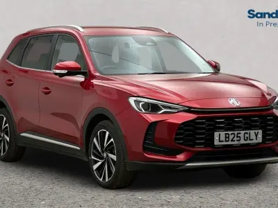 Używany MG ZS Trophy 196 KM (144 kW) 2024 Czerwony SUV