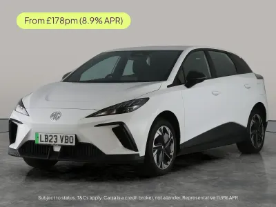 Used MG MG4 EV SE 2023 White Hatchback