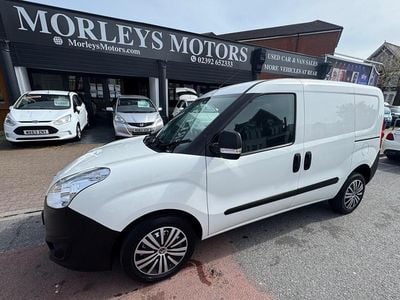 Used Vauxhall Combo 2018 White MPV