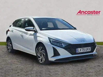 New Hyundai i20 Advanced 99 HP (72 kW) 2025 White Hatchback