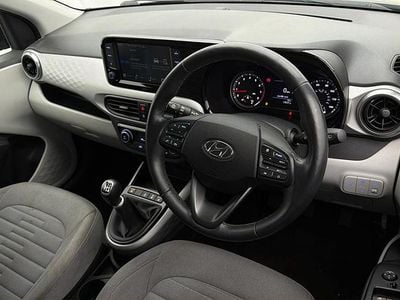 Used Hyundai i10 Premium 84 HP (61 kW) 2023 Black Hatchback