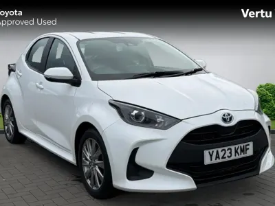 Used Toyota Yaris 116 HP (85 kW) 2023 White Hatchback
