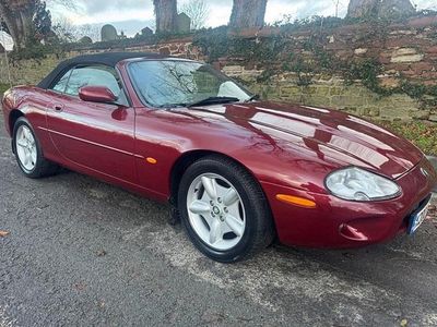 Jaguar XK8