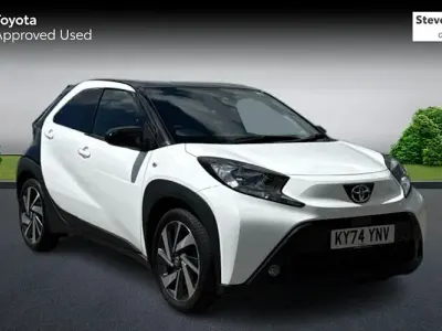 Used Toyota Aygo X 72 HP (52 kW) 2024 White SUV