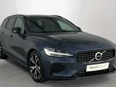Used Volvo V60 R-Design 161 HP (118 kW) 2022 Blue Estate