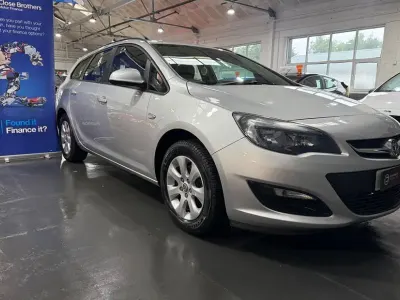 Used Vauxhall Astra Design Edition 110 HP (80 kW) 2015
