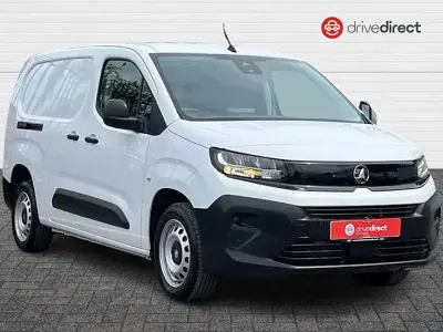 New Vauxhall Combo S 100 HP (73 kW) 2026 White MPV