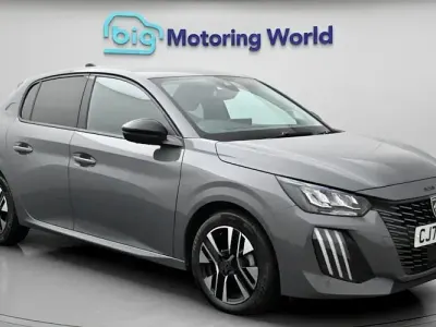 Używany Peugeot 208 Allure 101 KM (74 kW) 2025 Szary Hatchback