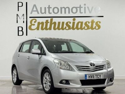 Used Toyota Verso 2011 Silver MPV
