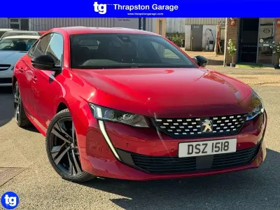 Używany Peugeot 508 S 2019 Czerwony Hatchback