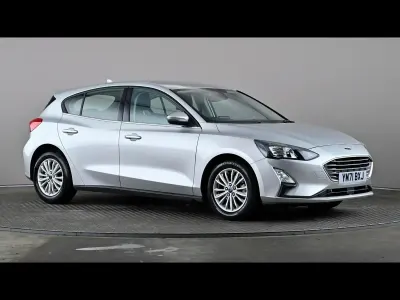 Used Ford Focus Titanium 125 HP (91 kW) 2021 Silver Hatchback