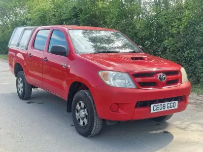 Used Toyota HiLux 118 HP (86 kW) 2008 Red Pickup