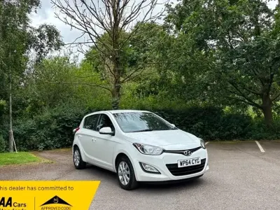 Used Hyundai i20 Active 2014 White Hatchback