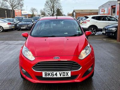 Used Ford Fiesta Zetec 82 HP (60 kW) 2014 Race red Hatchback
