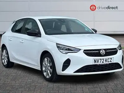 Used Vauxhall Corsa Design Edition 100 HP (73 kW) 2022 White Hatchback