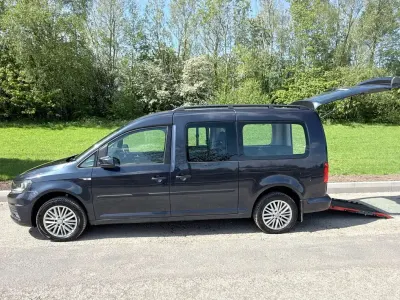 Used VW Caddy Life 122 HP (89 kW) 2016 Blue MPV