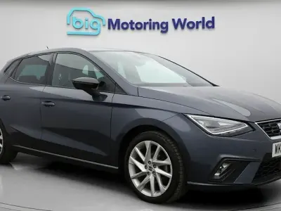 Używany Seat Ibiza FR 116 KM (85 kW) 2024 Szary Hatchback