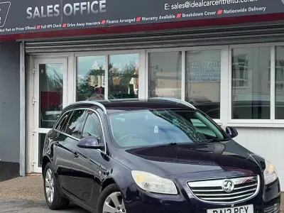 Used Vauxhall Insignia SRi 160 HP (117 kW) 2012 Blue Estate