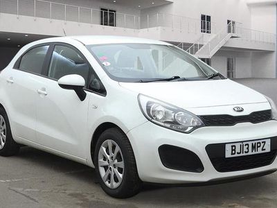 Used Kia Rio Air 2013 White Hatchback