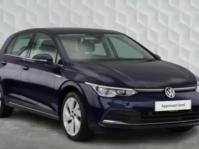 Usado VW Golf VII Style 130 HP (95 kW) 2020 Azul Citadino