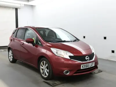 Used Nissan Note Tekna 90 HP (66 kW) 2016 Red Hatchback